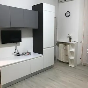 Appartement In Zona Bocconi